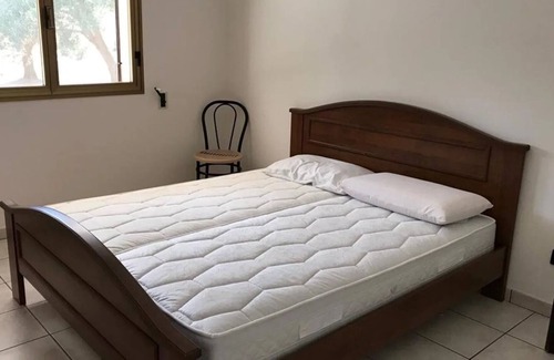 Oria Villa | Villa 'Cecilia' with Private Terrace, Wi-Fi and Air Conditioning