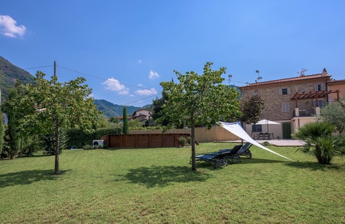 Nocchi Villa | Villa Camaiore 4 Habitaciones Dobles - Jardín - Piscina - Aire Acondicionado - Wifi