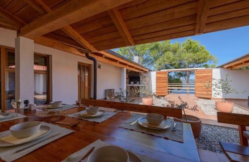 Veliki Drvenik Villa | Villa Centovi Dvori