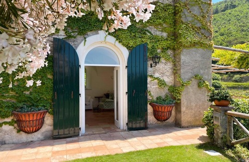 Maiori Villa | Villa Charlene exclusive property with pool heated and jacuzzi