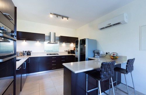 Latchi Cabaña | Villa Chelona a villa that sleeps 6 guests in 3 bedrooms in Latchi