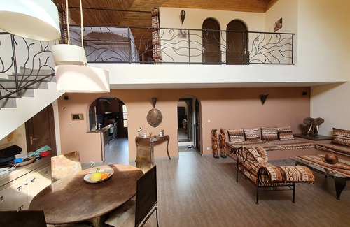 Nianing Villa | VILLA CHEZ BIBI - 8 personas con piscina, bar piscina, terraza solarium, pontón, jardín, wifi