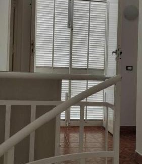 Capaci Casa | VILLA CHIARA 200 MT DA MARE SPIAGGIA LIBERA SABBIA