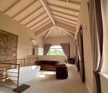 Montecalvo Versiggia Casa | Villa Chloé