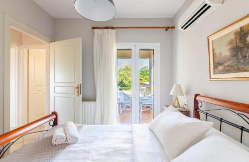 Skaleta Villa | Villa Chrysalida, unspeakble views and privacy!