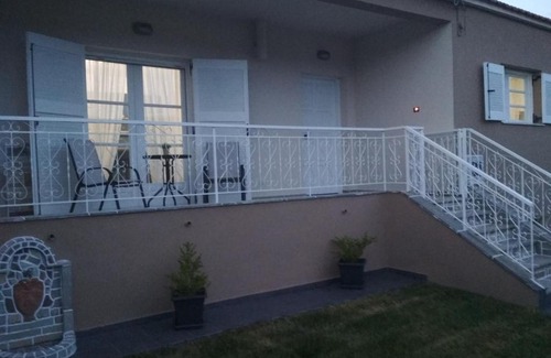 Pieres Apartamento | Villa Chrysiida