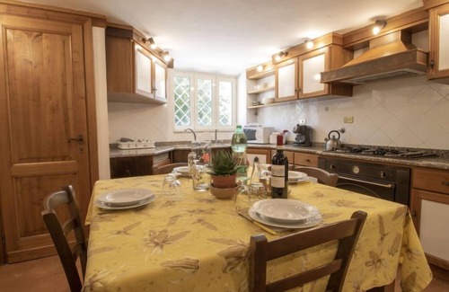 Rocca Priora Casa | Casa de vacaciones Villa Cicci en Rocca Priora - 14 personas, 7 dormitorios