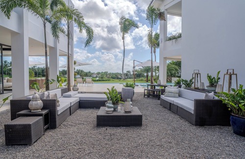 Casa de Campo Villa | Villa Cinco Ríos
