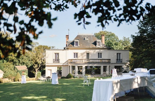 La Queue-les-Yvelines Casa | Villa Clairemaison – Luxury Estate 40 Minutes from Paris with pool, tennis & SPA