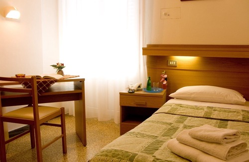 Torbole sul Garda Hotel | Villa Clara