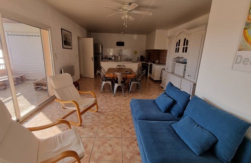 Port-la-Nouvelle Casa | Villa close to the beach with exceptional views.