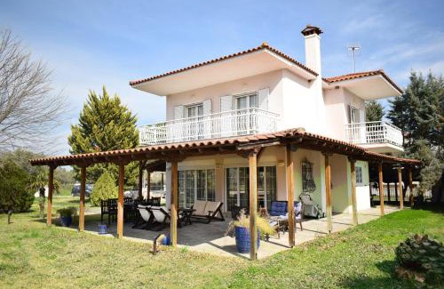 Ormos Panagias Casa | Villa close to the beach
