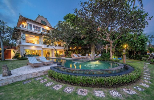 Sengkidu Villa | Villa Cocoa Maya: Hermosa villa en el centro de 3 o 4 dormitorios en la playa