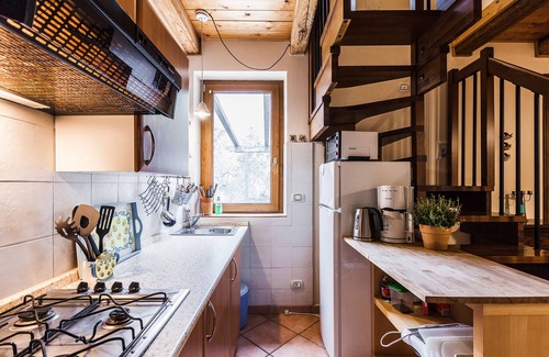 Fara in Sabina Apartamento | Casita en Villa con terraza y piscina