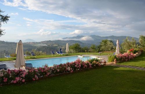 Fara in Sabina Apartamento | Villa Collebelvedere - Near Rome with Home Restaurant