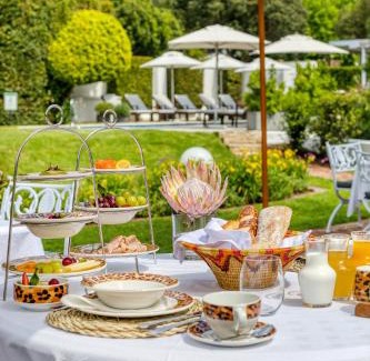 Constantia Casa | Villa Coloniale Schumacher Luxury Retreat, Adults Only