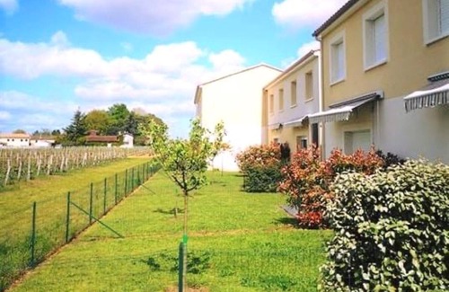 Libourne Villa | Villa, composed of a 1 bedroom,
