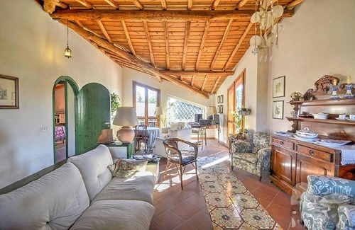 Acireale Hotel | Villa con Giardino vicino al mare