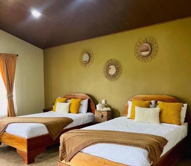 Aguas termales de Arenal Villa | Villa con las mejores vistas al volcán Arenal para 4 huéspedes