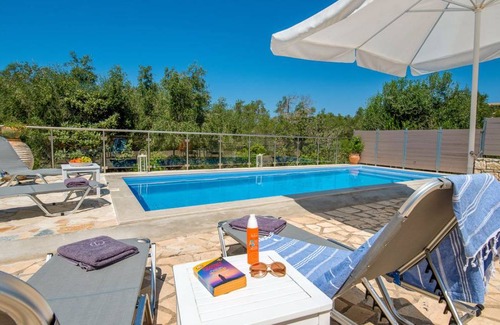 Rantatika Villa | Villa Constadina: Large Private Pool, A/C, WiFi