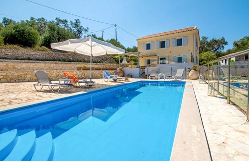 Rantatika Villa | Villa Constadina: Large Private Pool, A/C, WiFi