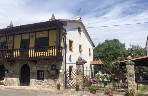 Parbayon Casa | Villa Consuelo