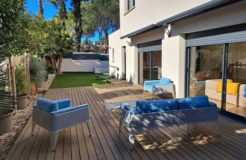 Saint-Jean-de-Vedas Villa | Villa Contemporaine au Calme