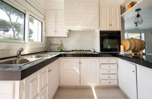 Sant Antoni de Calonge Villa | Villa Costa Brava with pool and Fiber on the beach