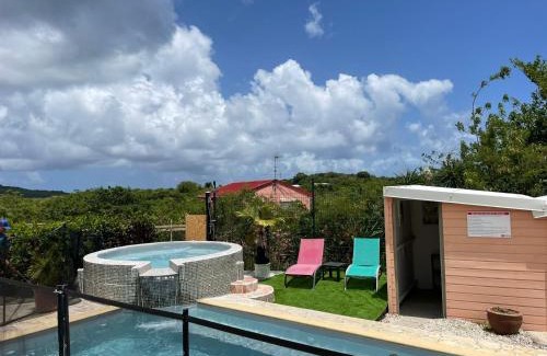 Le Diamant Villa | Villa créole et bien etre exclusif avec piscine et jacuzzi privé