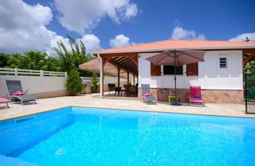 Le Diamant Villa | Villa créole et bien etre exclusif avec piscine et jacuzzi privé