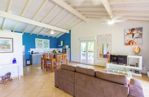 Deshaies Villa | Villa Cyann, en Deshaies, vista al mar, cerca de la playa Grande-Anse con jacuzzi