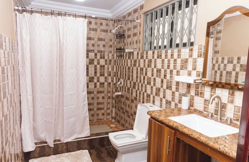 Nungua Central Complejo | Villa D' Coco - Your Vacation Hotspot