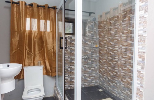 Nungua Central Complejo | Villa D' Coco - Your Vacation Hotspot