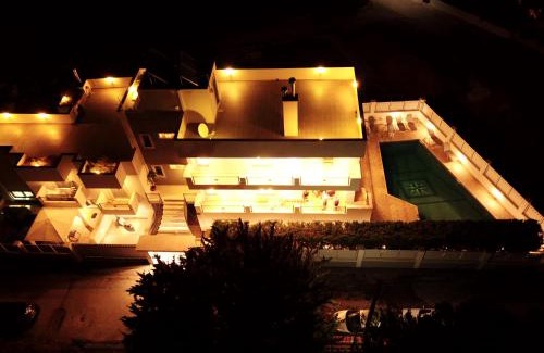 Spata-Artemida Apartamento | Villa d'Irene-near athens airport , 200 meters from the beach davis
