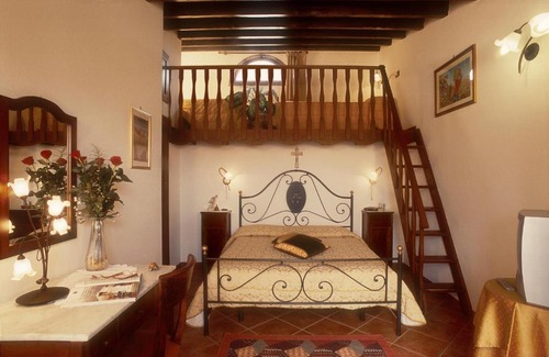 Alia Casa | Villa Dafne
