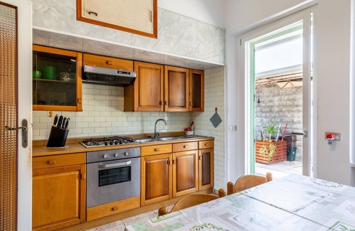 Marina di Carrara Villa | Villa 'Dalla Nonna' con jardín privado