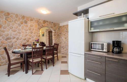 Oklaj Villa | Villa Dalmata
