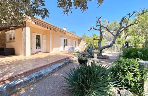 Boulouris-sur-Mer Casa | Villa DAMALIX front de mer 5 pax Plage