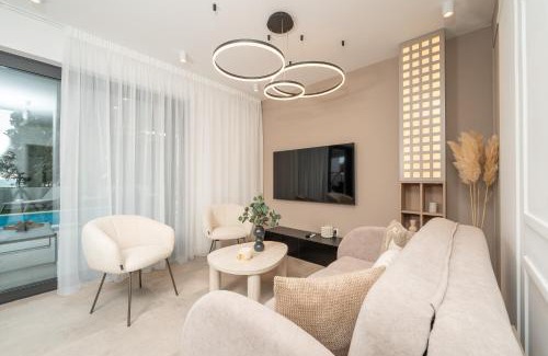 Novalja Apartamento | Villa Dantela with Private Pools
