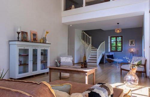 Tresserve Villa | Villa de 181m2 4 chambre avec piscine et stationnement
