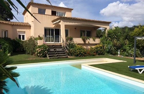 Bastelicaccia Villa | Villa de 6 Chambres Pour 12 Personnes