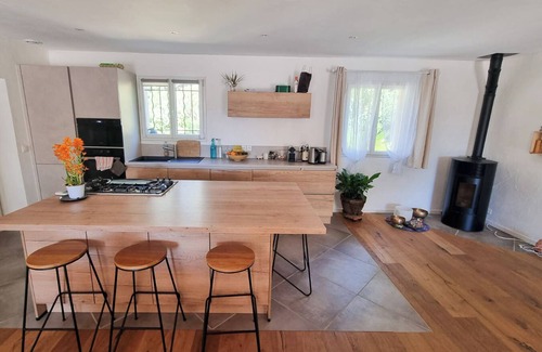 Bagnols-en-Foret Villa | Villa de Charme au Pied du Village - Piscine - Campagne, Lac, mer et Golf
