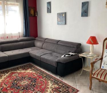 Saint Laurent de la Pree Casa | Villa de la Prée