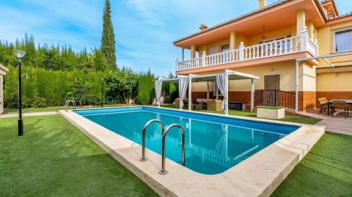 Gojar Casa | Villa de la Acacia