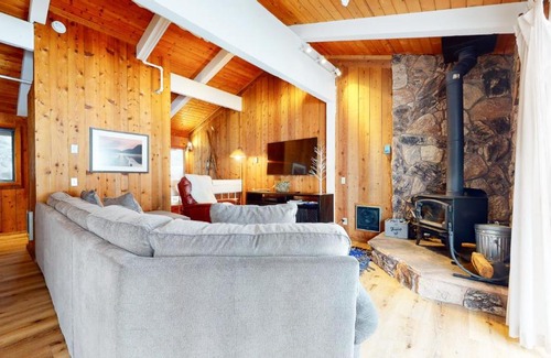 Mammoth Lakes Apartamento | Villa de los Pinos #35 condo