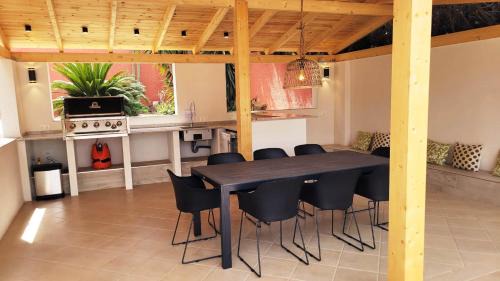 Gran Alacant Villa | Villa de lujo con piscina privada y barbacoa R11 by Novadesta