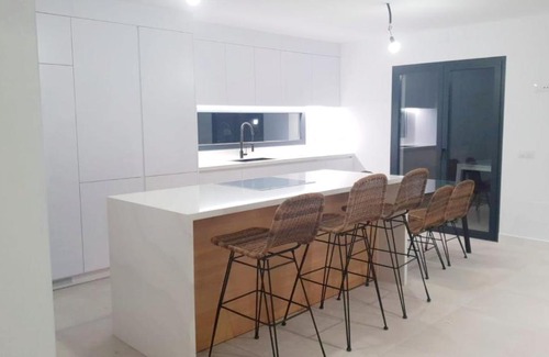 La Línea de la Concepción Villa | Villa de Lujo en Santa Margarita