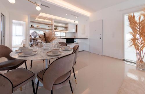 Los Alcázares Villa | Villa de Sol in Los Alcazares with 4 bedrooms, private swimming pool, sauna and jacuzzi.