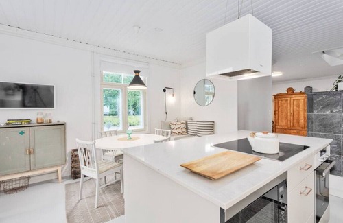 Degerby Casa | Villa Degerby - 5br Lux Manor w/Heated Pool & Spa