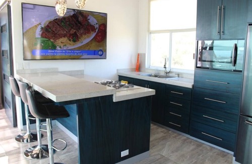 Libertad Condominio | Villa del Cielo .. Penthouse 1BDR con vista a la Marina Cabo San Lucas..Relájate!
